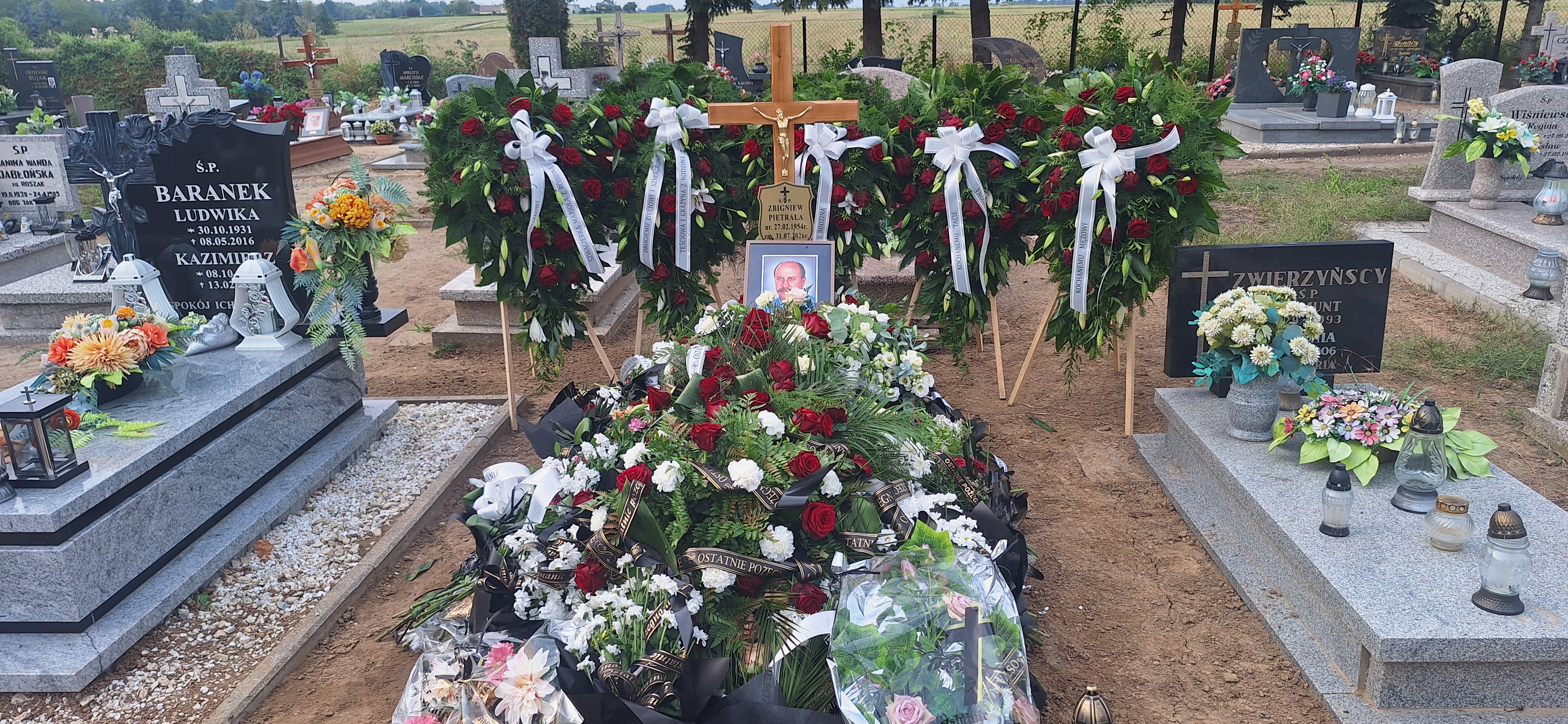 Grób Zbigniew  Pietrala