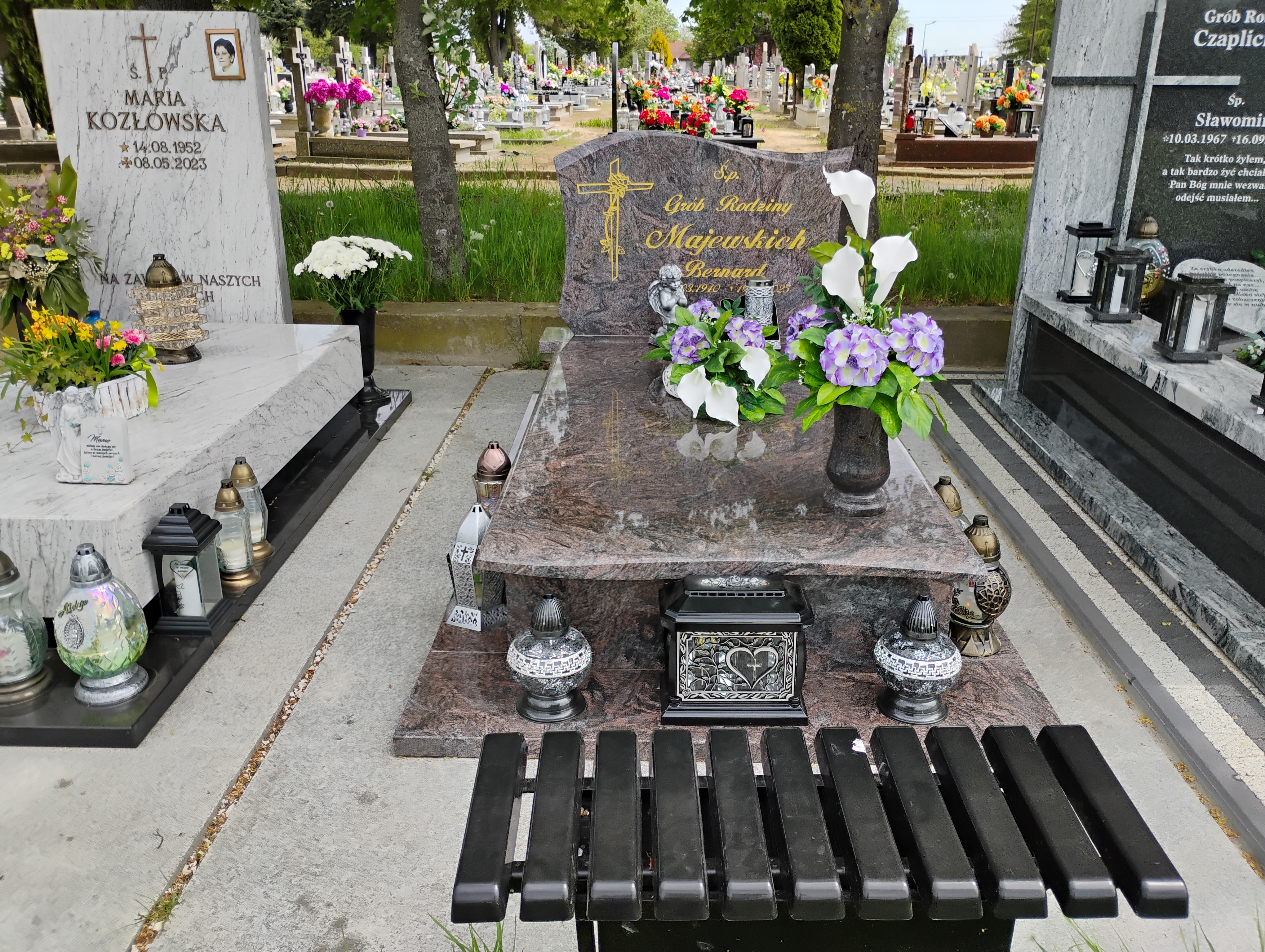 Grób Bernard Majewski
